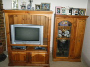 Tv Unit & additional side unit. Comes with FREE 66cm Sanyo TV.